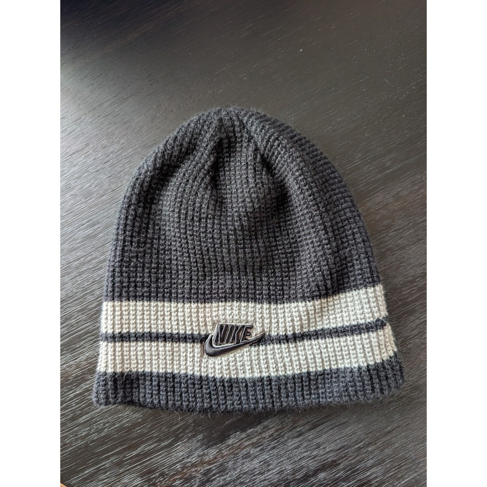 Nike Beanie Waffle Knit Hat Mens Grey Striped Embroidered Logo Winter Cozy